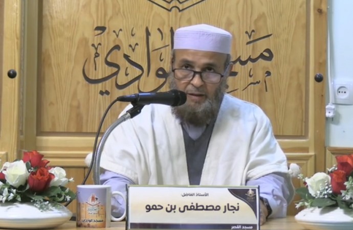 شبابنا بين الشبهات والشهوات